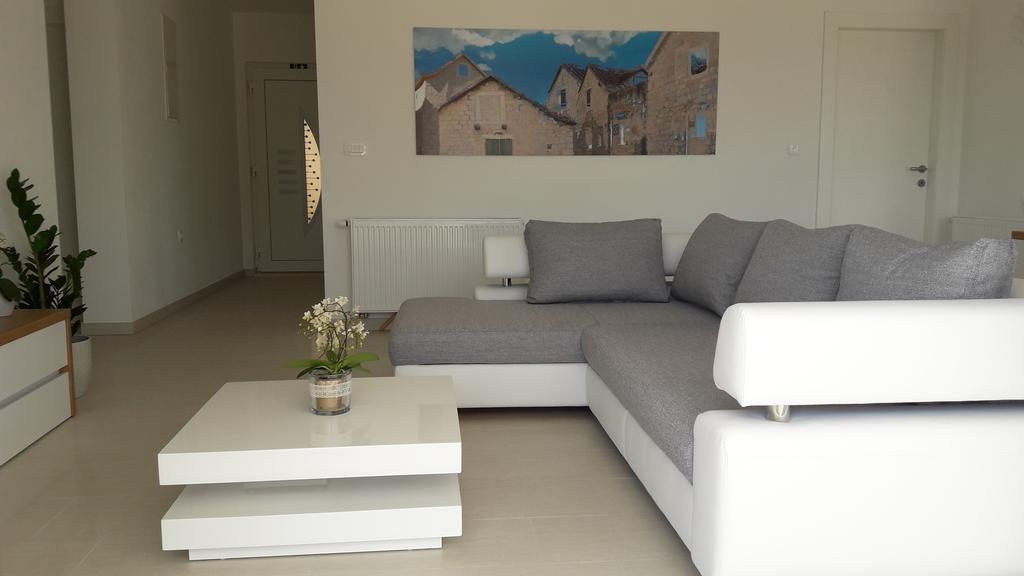 Villa-Apartments Karmel Kastela Ngoại thất bức ảnh