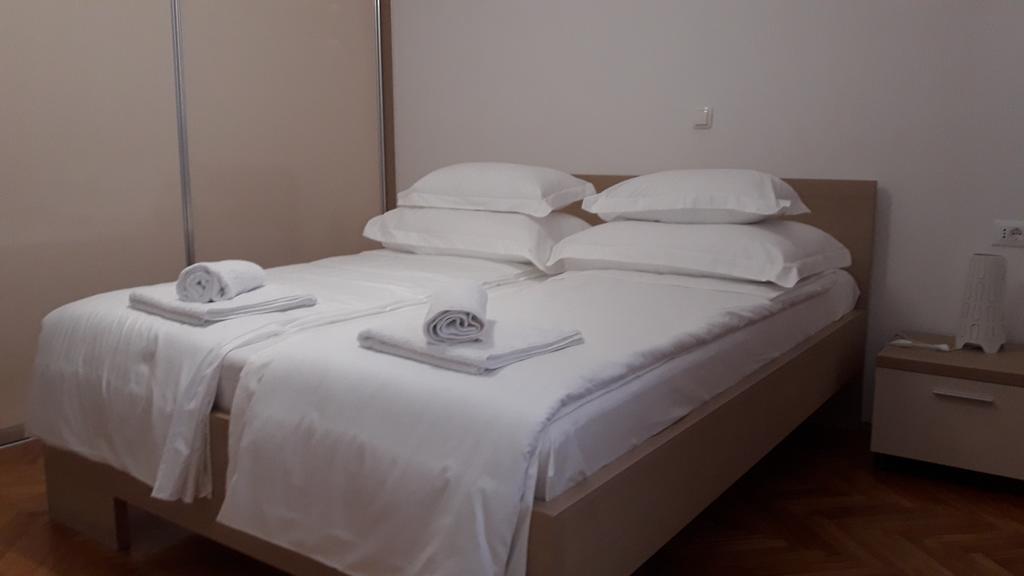 Villa-Apartments Karmel Kastela Ngoại thất bức ảnh