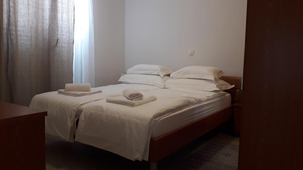 Villa-Apartments Karmel Kastela Ngoại thất bức ảnh