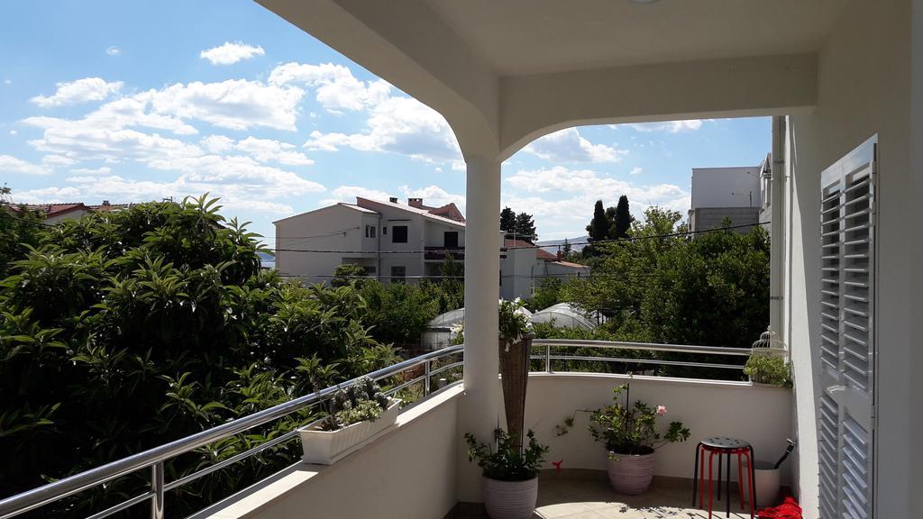 Villa-Apartments Karmel Kastela Ngoại thất bức ảnh