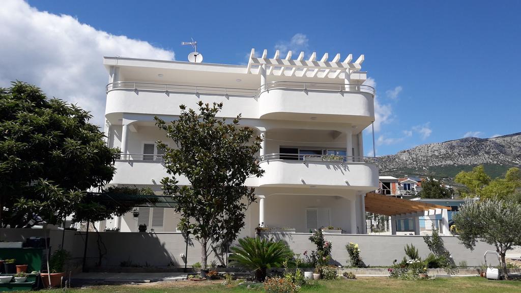 Villa-Apartments Karmel Kastela Ngoại thất bức ảnh