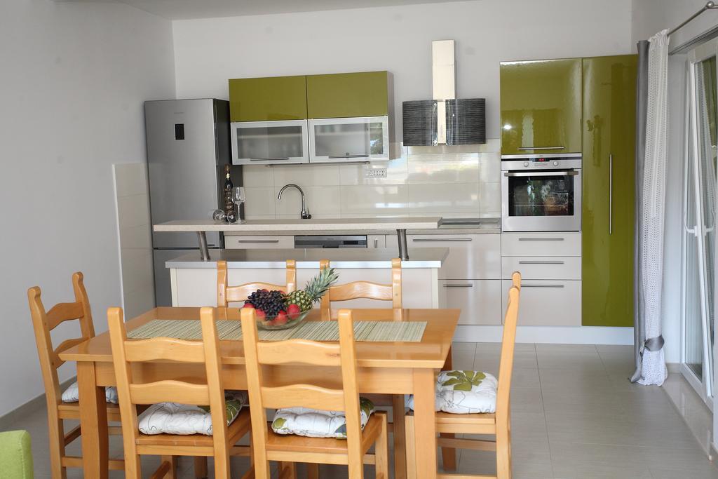 Villa-Apartments Karmel Kastela Ngoại thất bức ảnh