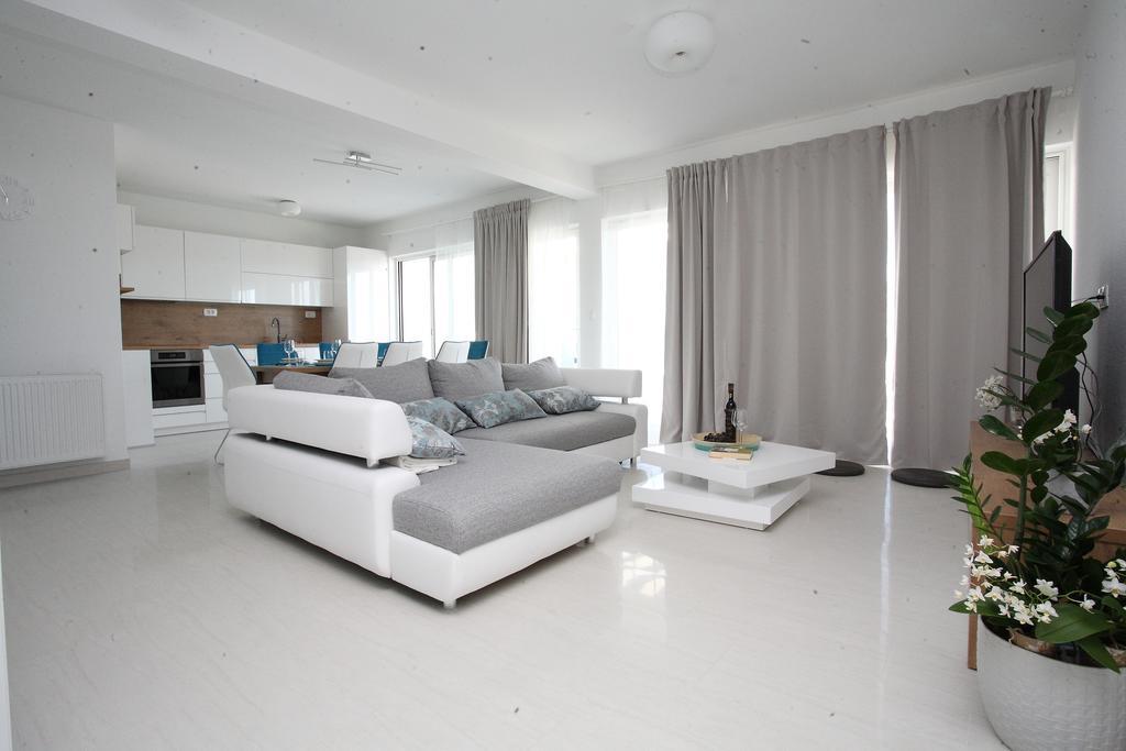 Villa-Apartments Karmel Kastela Ngoại thất bức ảnh