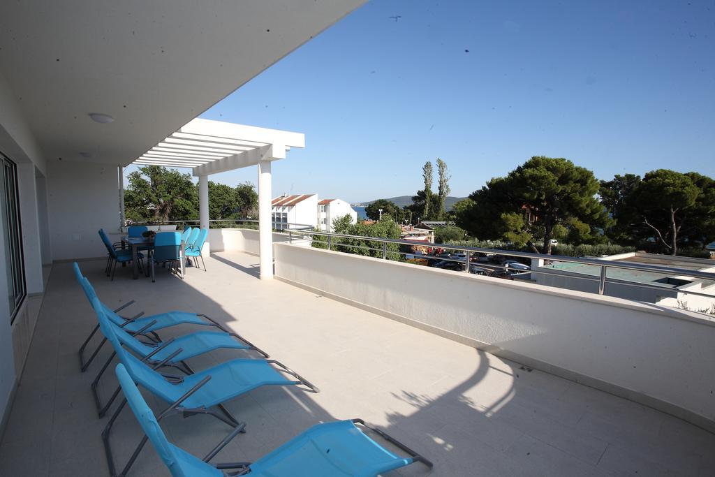 Villa-Apartments Karmel Kastela Ngoại thất bức ảnh